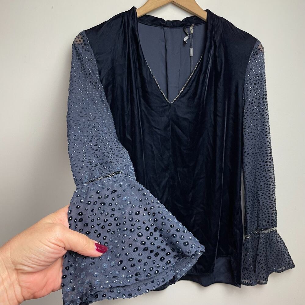 NWT Tahari Velvet Sheer Bell Sleeve Top Medium Beaded Whimsigoth Fairy Witchy‎